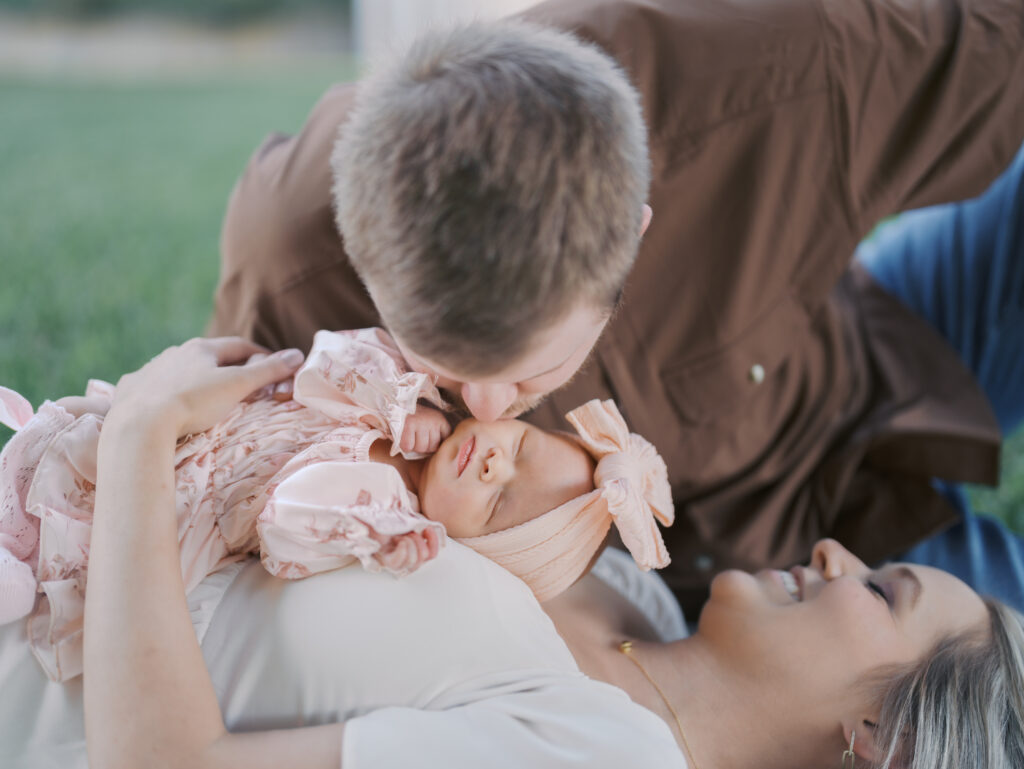 Fort Worth Outdoor Newborn 
