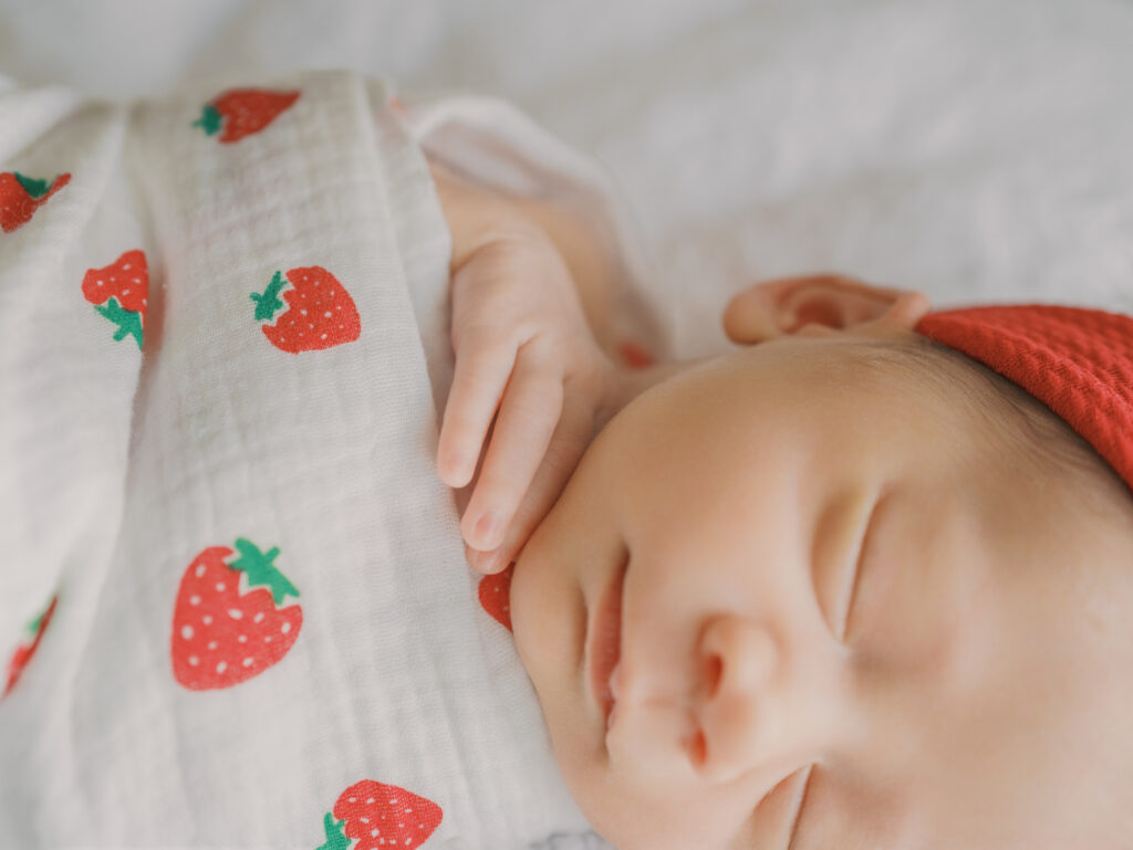 baby fingers details by | Colorado Springs Newborn Photography | Lauren Bounds Photography