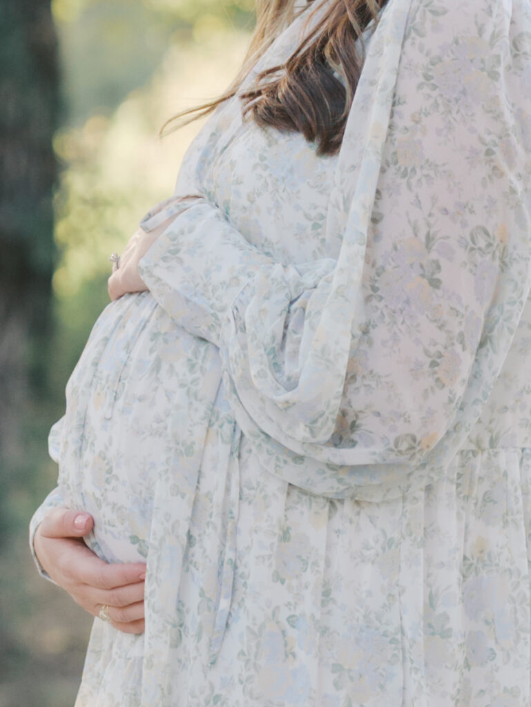 images of expecting belly for Colorado Springs Maternity Photography