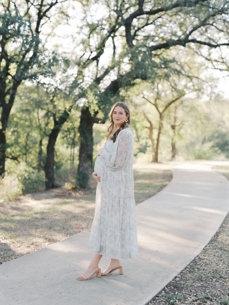 portrait of expecting mom for Colorado Springs Maternity Photography